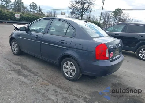 2009 Hyundai Accent Gls from USA, damaged, VIN KMHCN46C39U346648